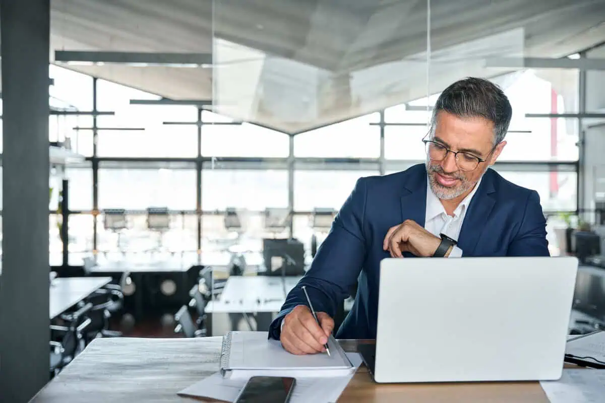 Startups are hiring 4 managers for every software engineer